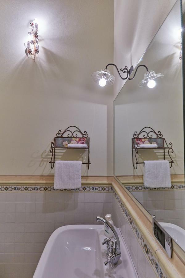 La Magnifica B&B Fauglia Екстер'єр фото